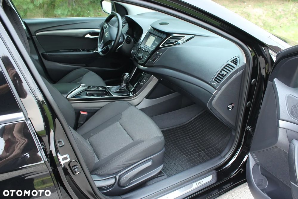 Hyundai i40 Kombi 1.7 CRDi DCT Premium - 25