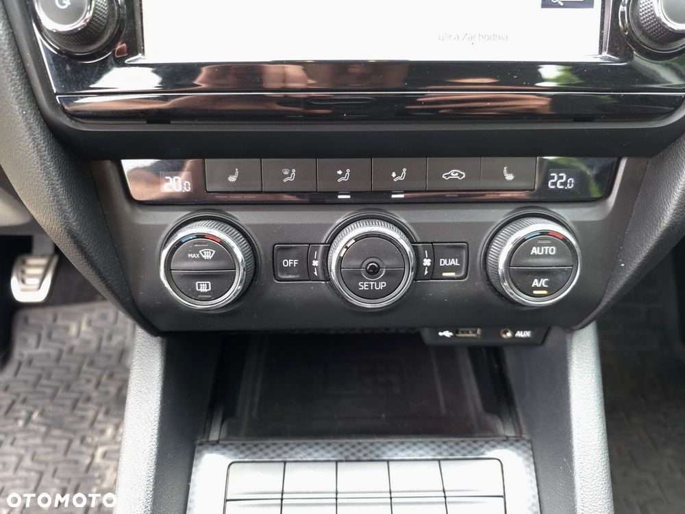 Skoda Octavia 2.0 TDI RS - 19