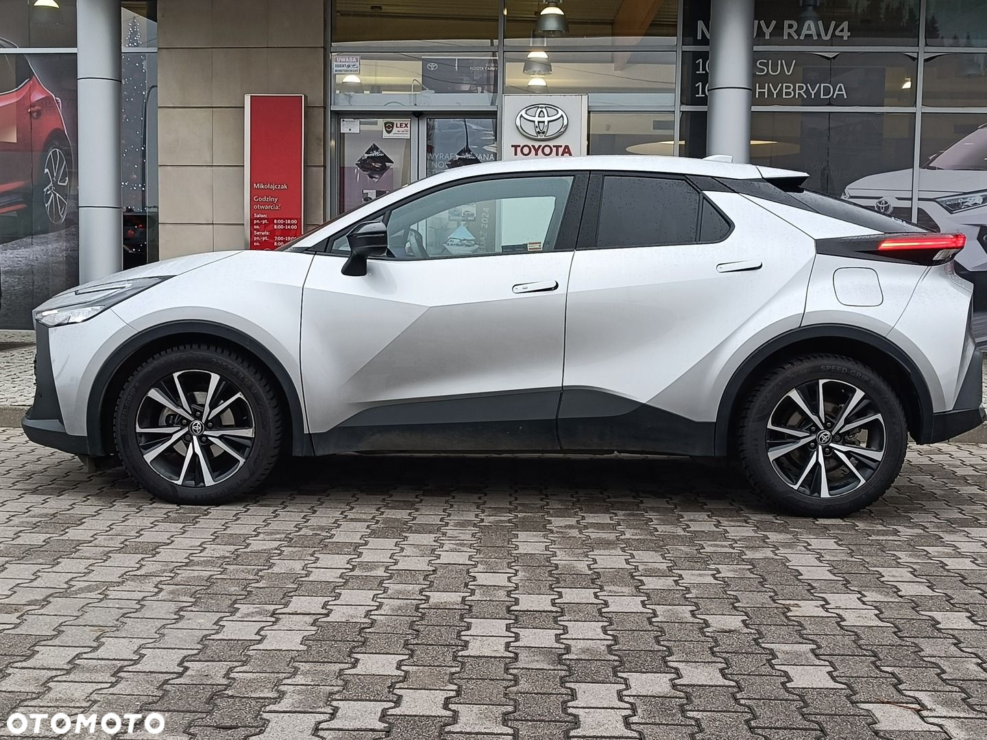 Toyota C-HR - 4
