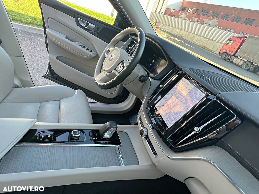 Volvo XC 60 B4 D AWD Geartronic RDesign - 18