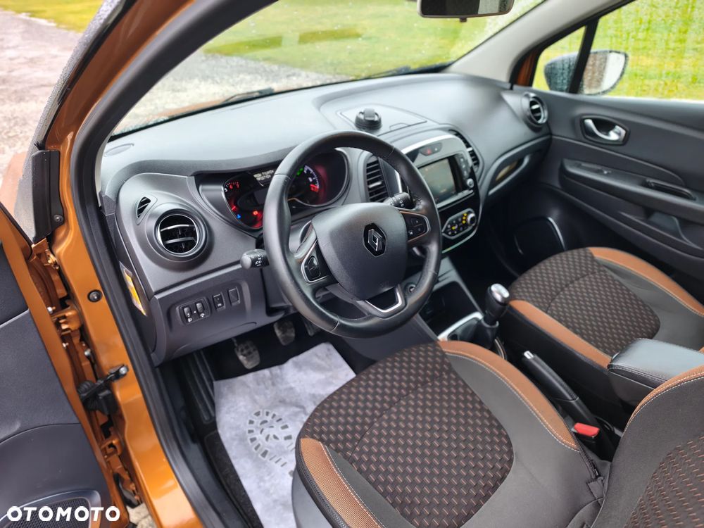 Renault Captur ENERGY TCe 90 Start&Stop Luxe - 32