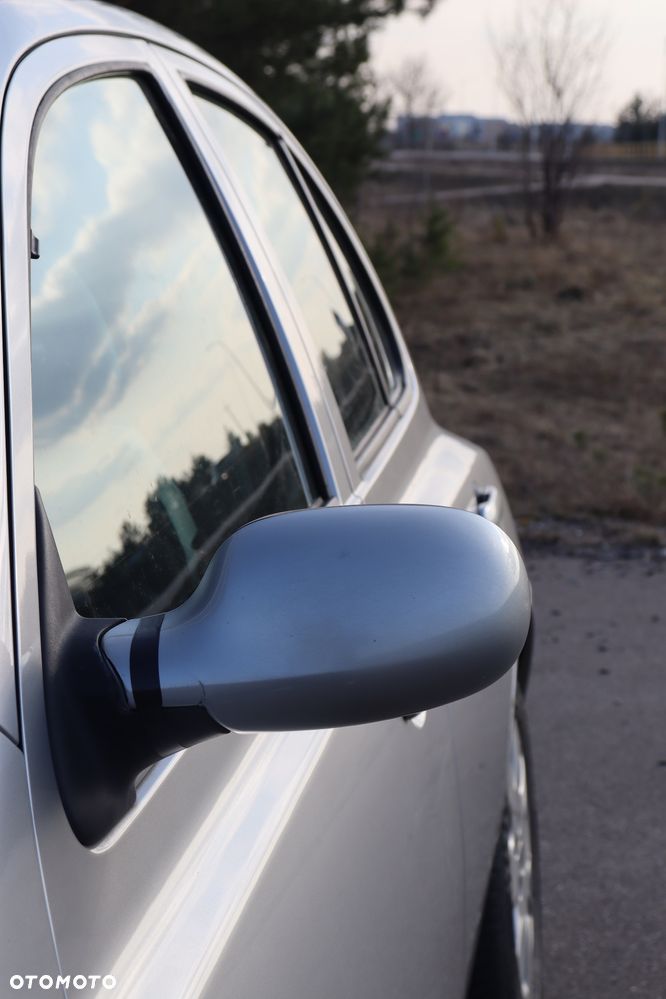 Nissan Micra - 18