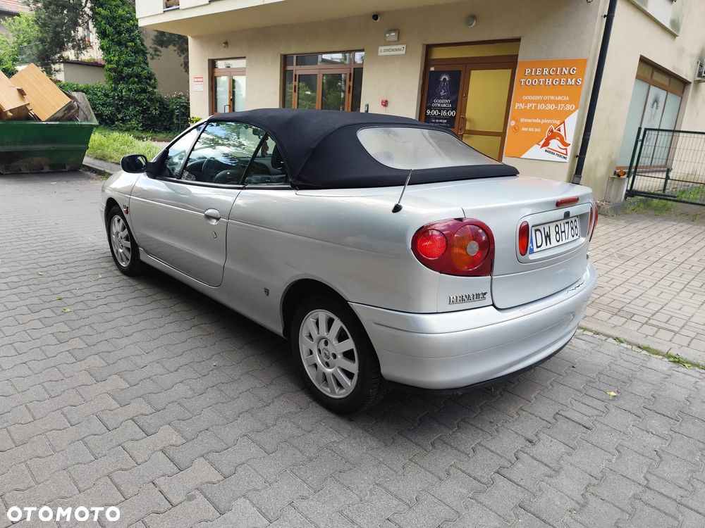 Renault Megane 1.6 Privilege - 5