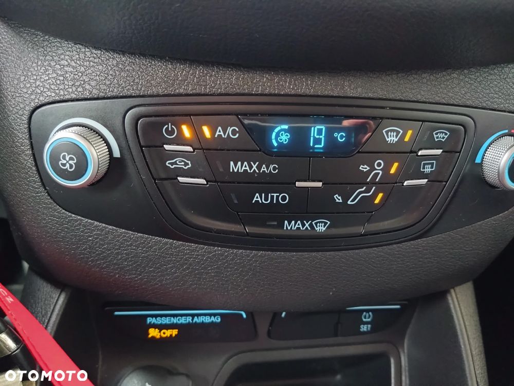 Ford Tourneo Courier 1.0 EcoBoost Titanium - 14