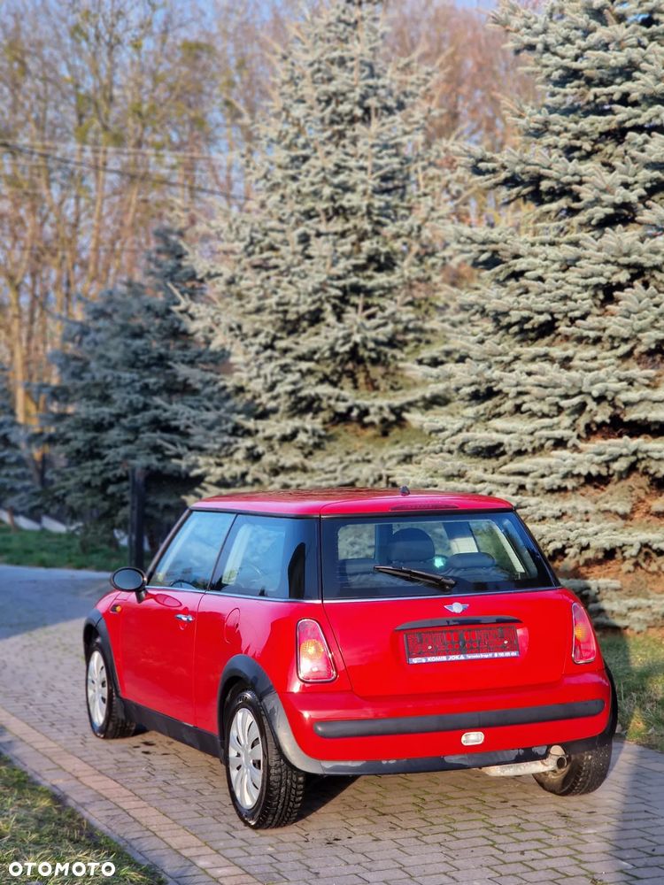 MINI ONE Sidewalk - 7