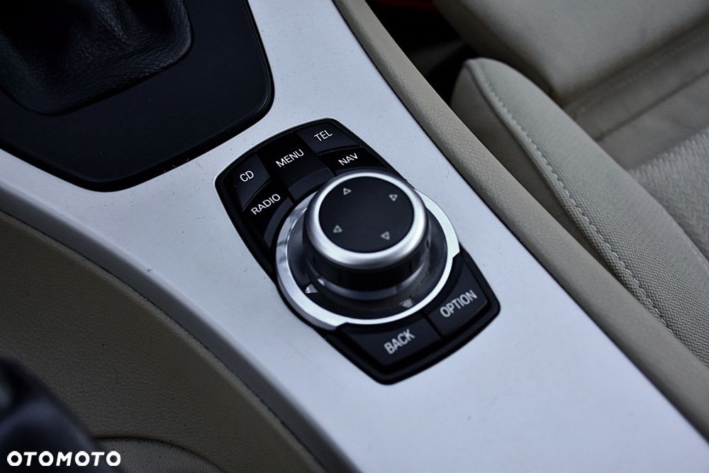 BMW Seria 3 320i Edition Sport - 25