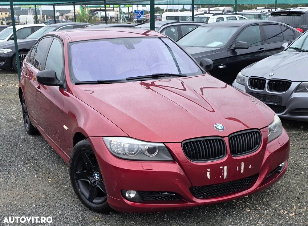 BMW Seria 3 320d EfficientDynamics Edition - 17