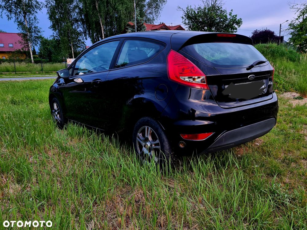 Ford Fiesta - 11