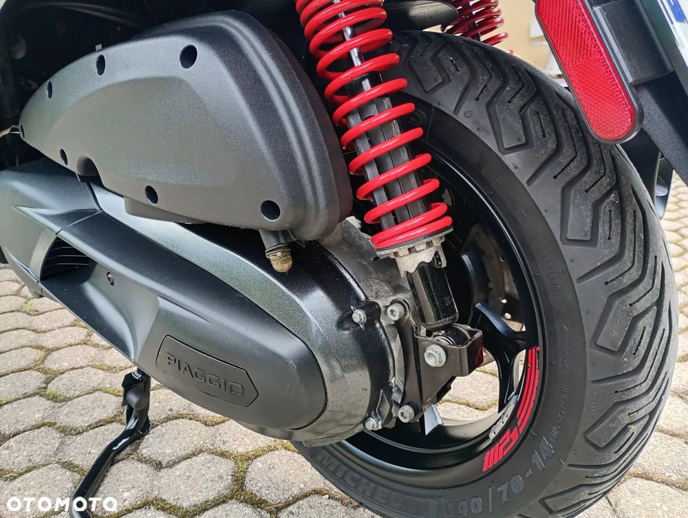 Piaggio MP-3 - 22