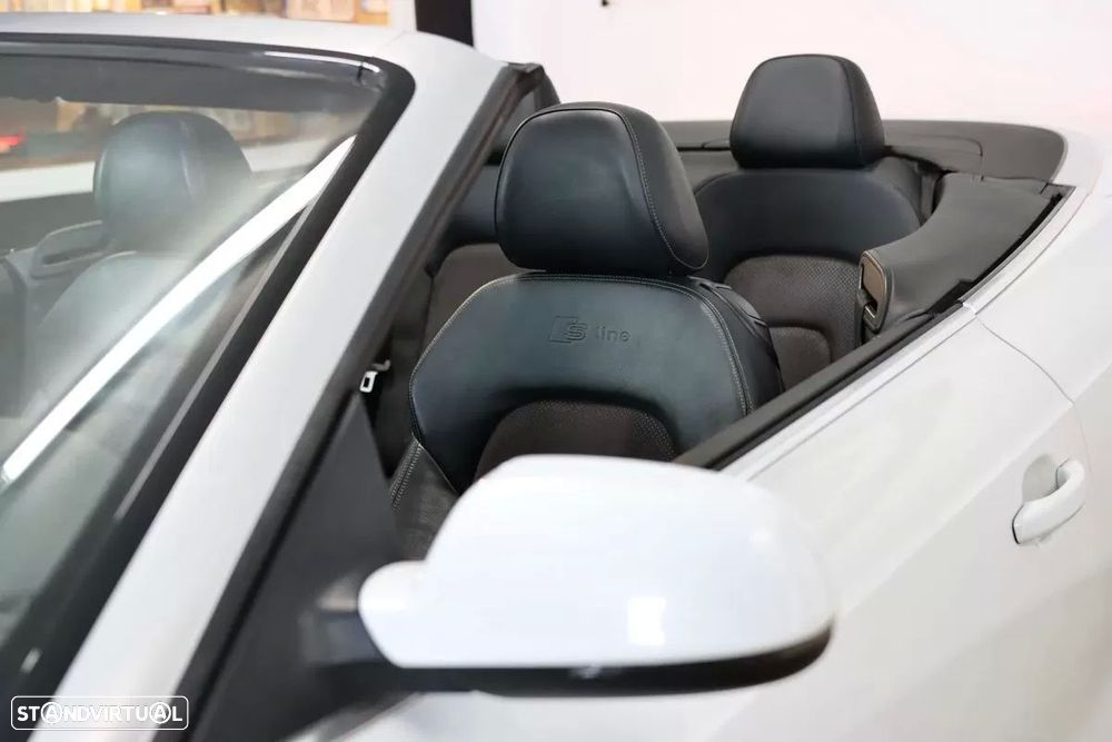 Audi A5 Cabrio 2.0 TDi S-line S tronic - 16