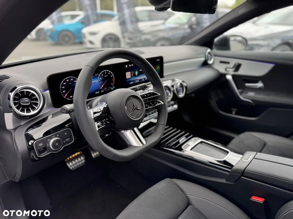 Mercedes-Benz CLA 200 AMG Line 7G-DCT - 8