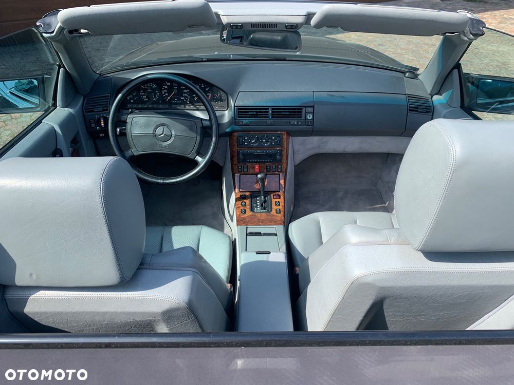 Mercedes-Benz SL - 24