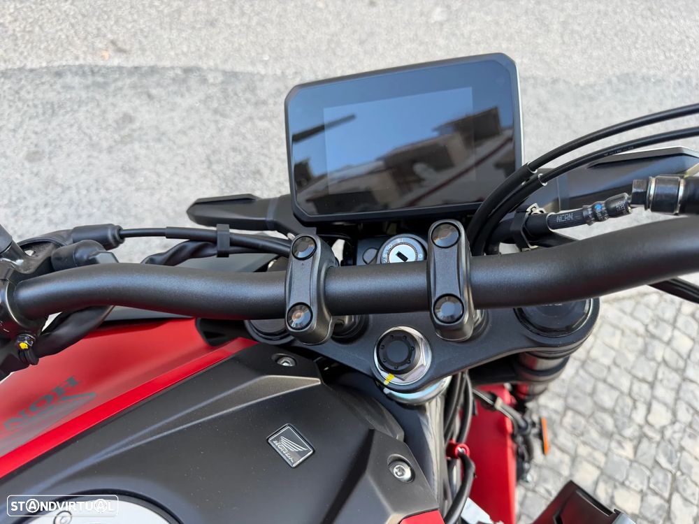 Honda CB 125 R - 11