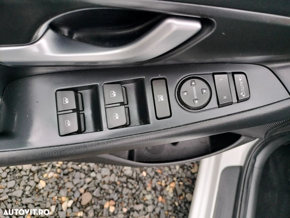 Hyundai i30 1.4 T-GDI Style - 25