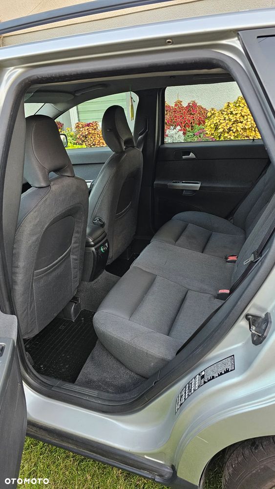 Volvo V50 2.0D Kinetic - 7
