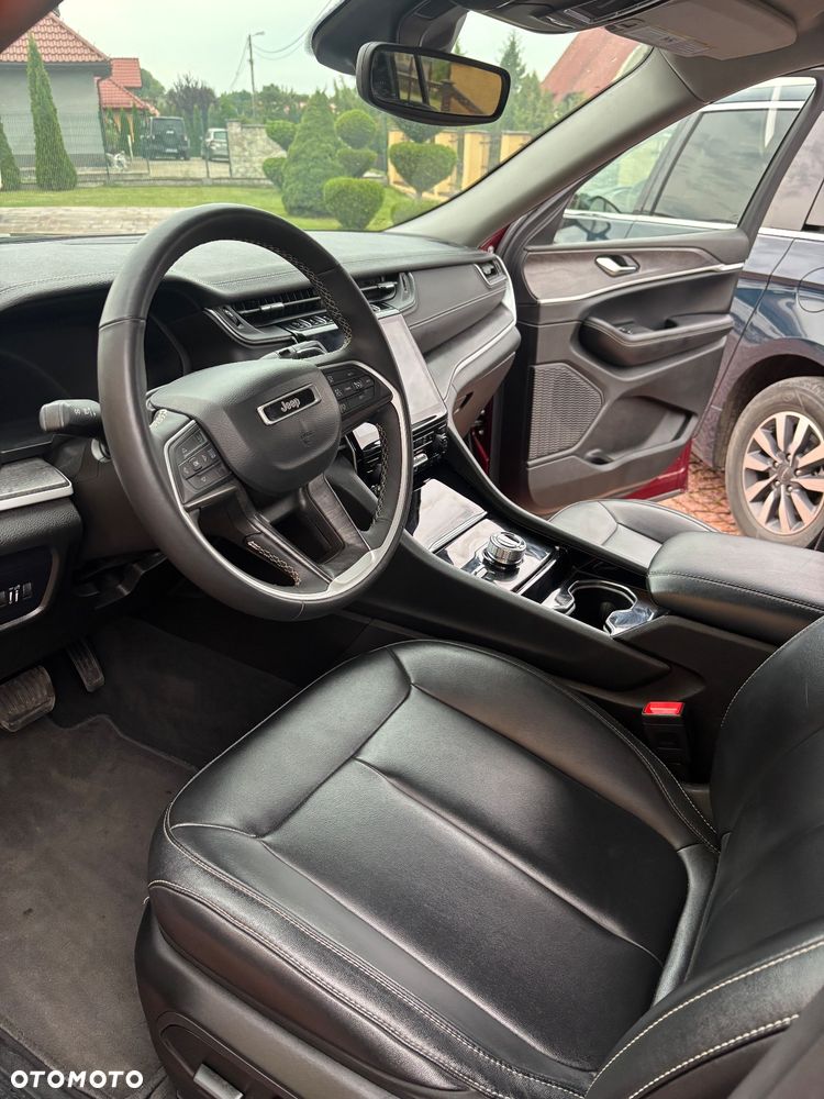 Jeep Grand Cherokee - 15