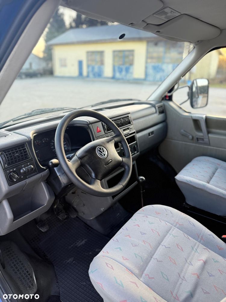 Volkswagen Transporter - 3