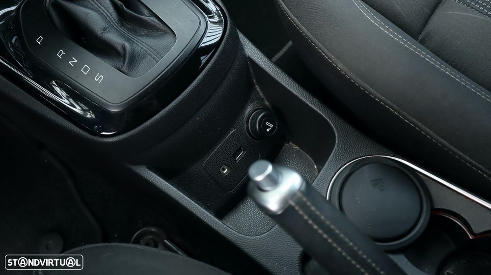 Ford Fiesta 1.0 T EcoBoost Titanium PowerShift - 31