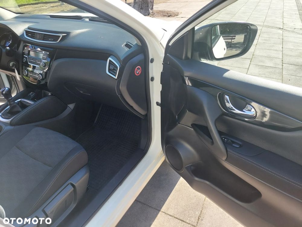 Nissan Qashqai 1.2 DIG-T N-Connecta - 18