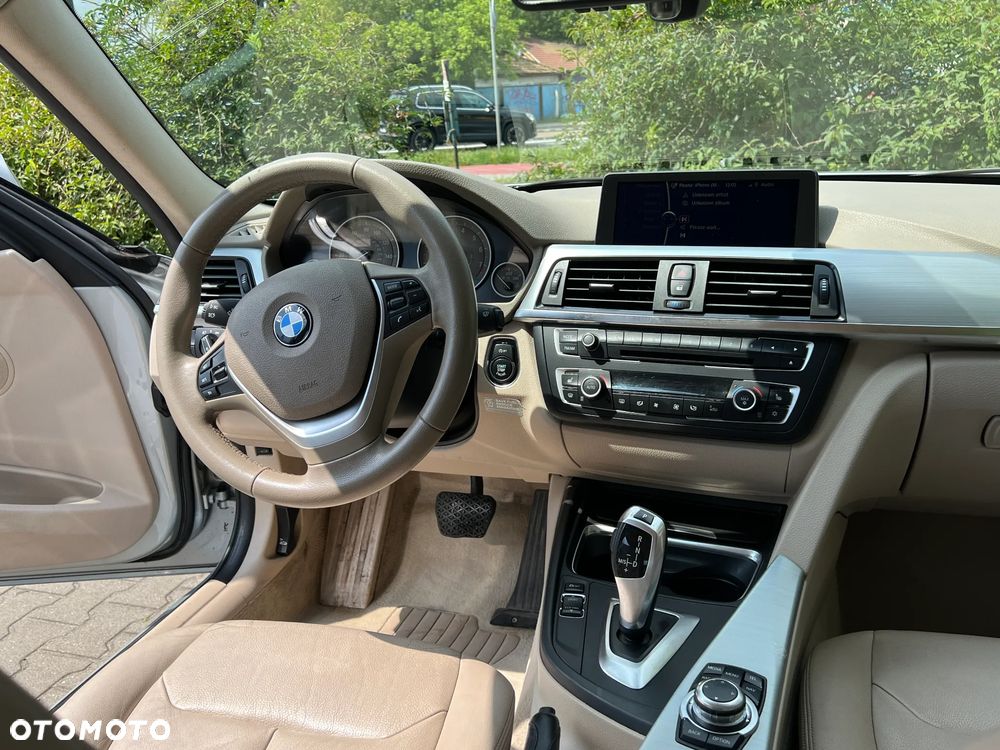 BMW Seria 3 328i Modern Line - 14