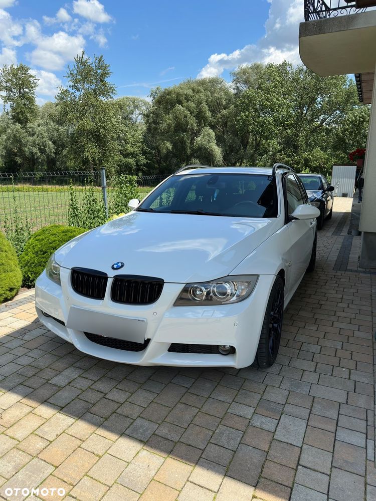 BMW Seria 3 325i - 4