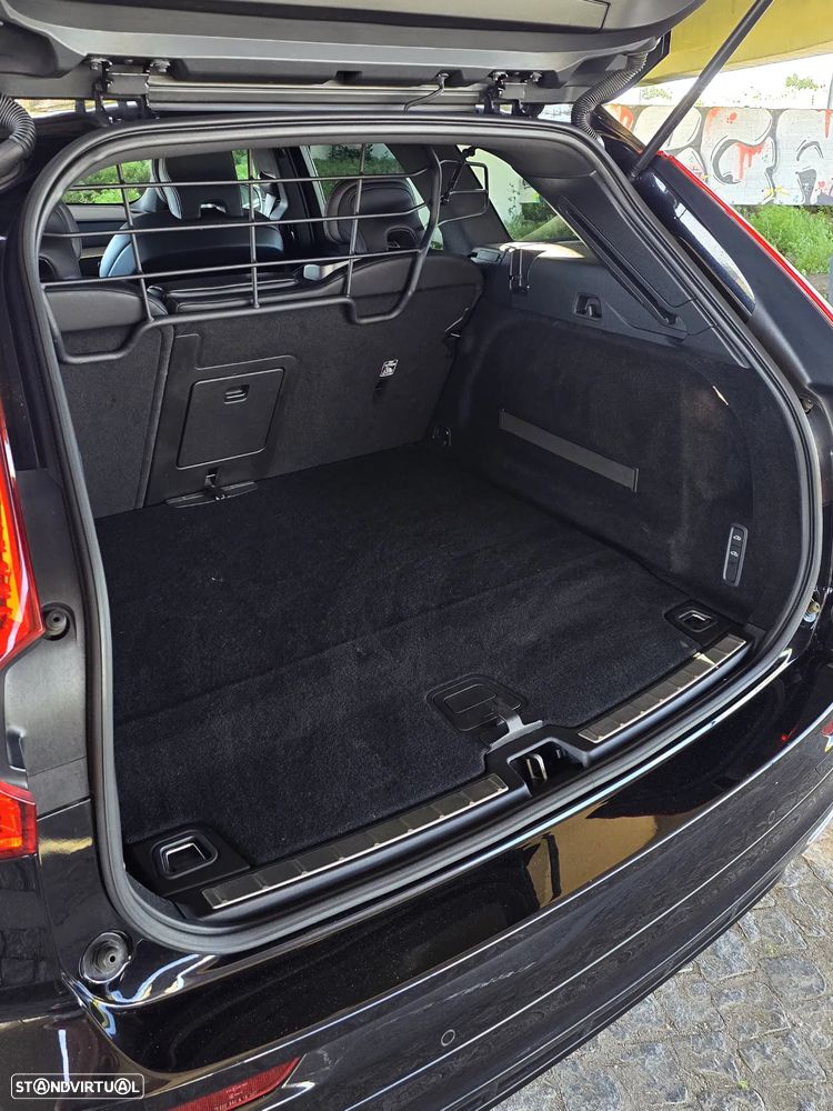Volvo XC 40 - 31