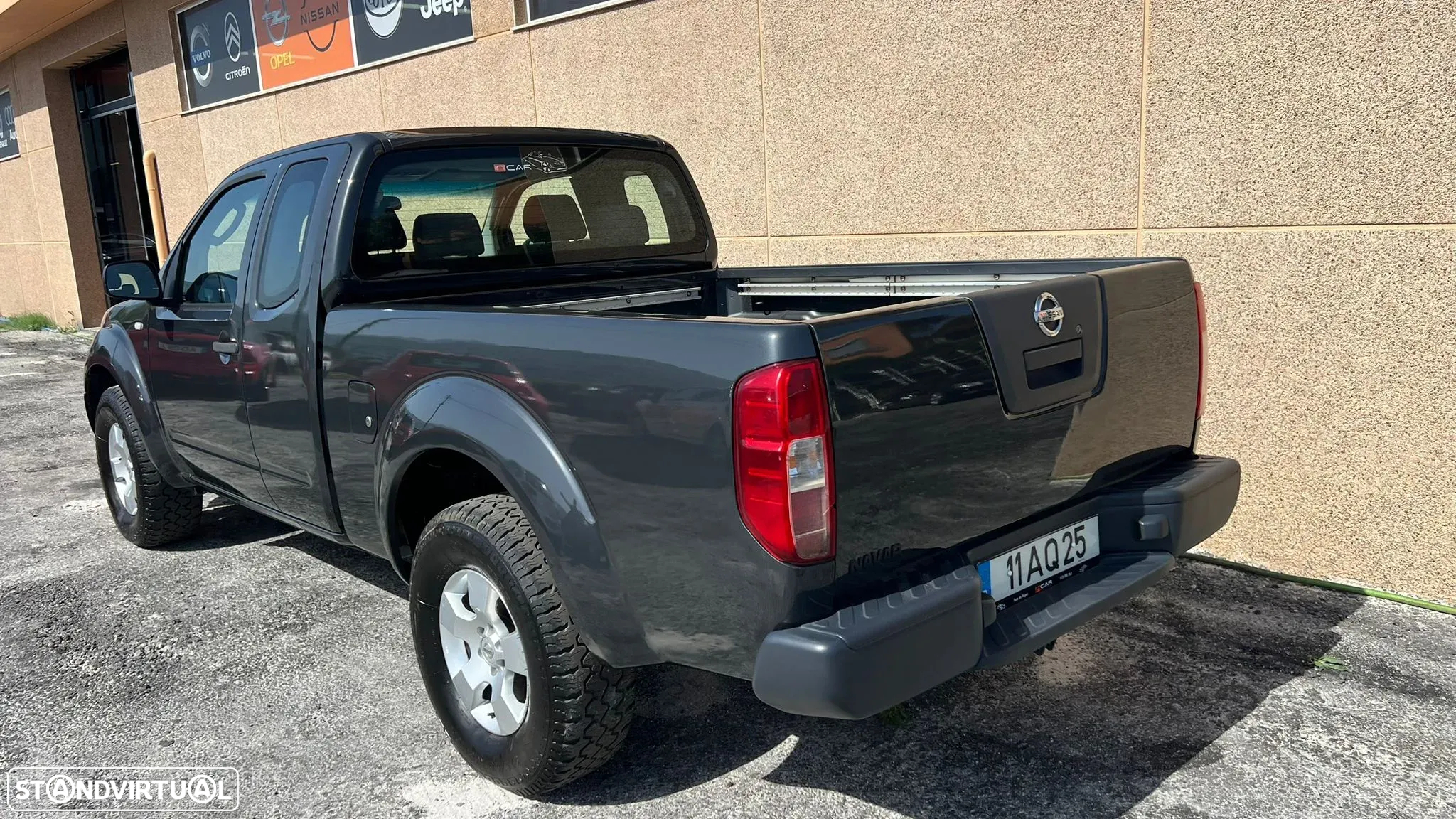 Nissan Navara Nav 2.5 dCi KC SE Comf+C-C+BDT - 2