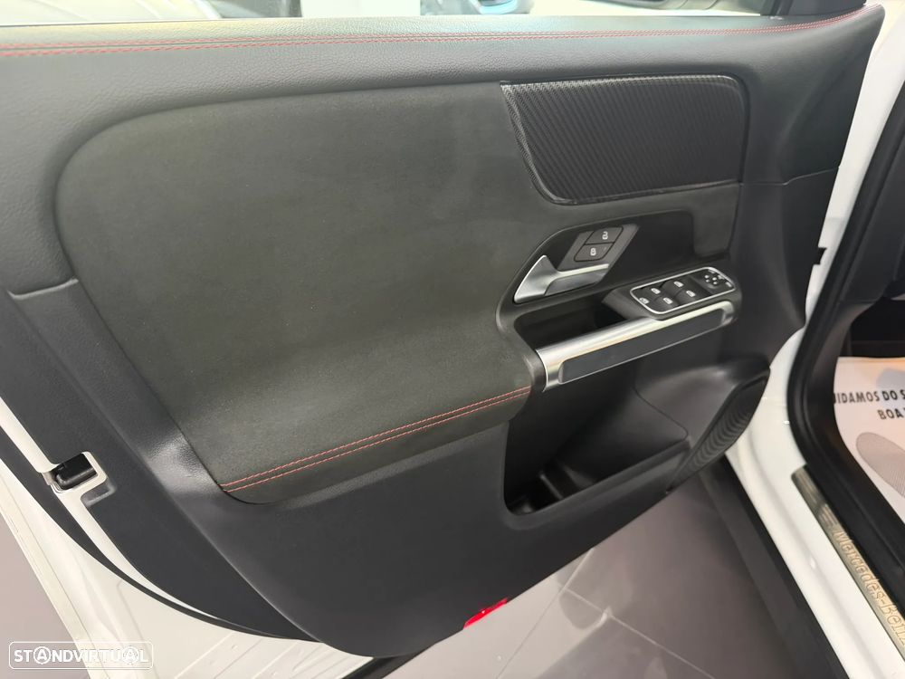 Mercedes-Benz GLB 180 d AMG Line - 14