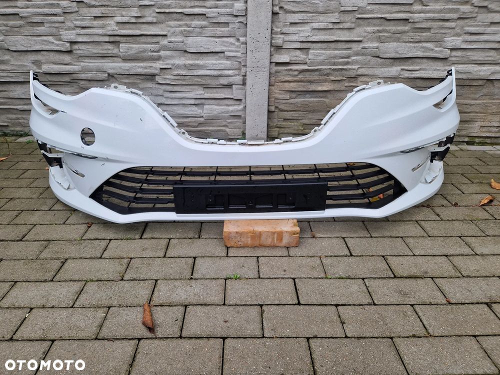 Zderzak Renault Megane 4 IV lift 2020 - - 1