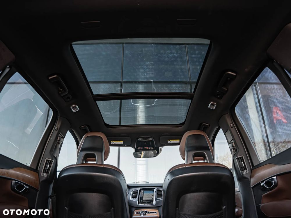 Volvo XC 90 T6 AWD Momentum - 31