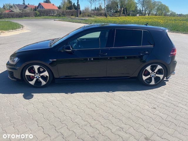 Volkswagen Golf GTI BlueMotion Technology - 4