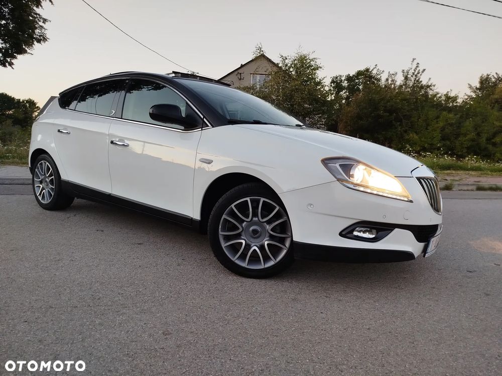 Lancia Delta 1.6 MJ Silver - 1