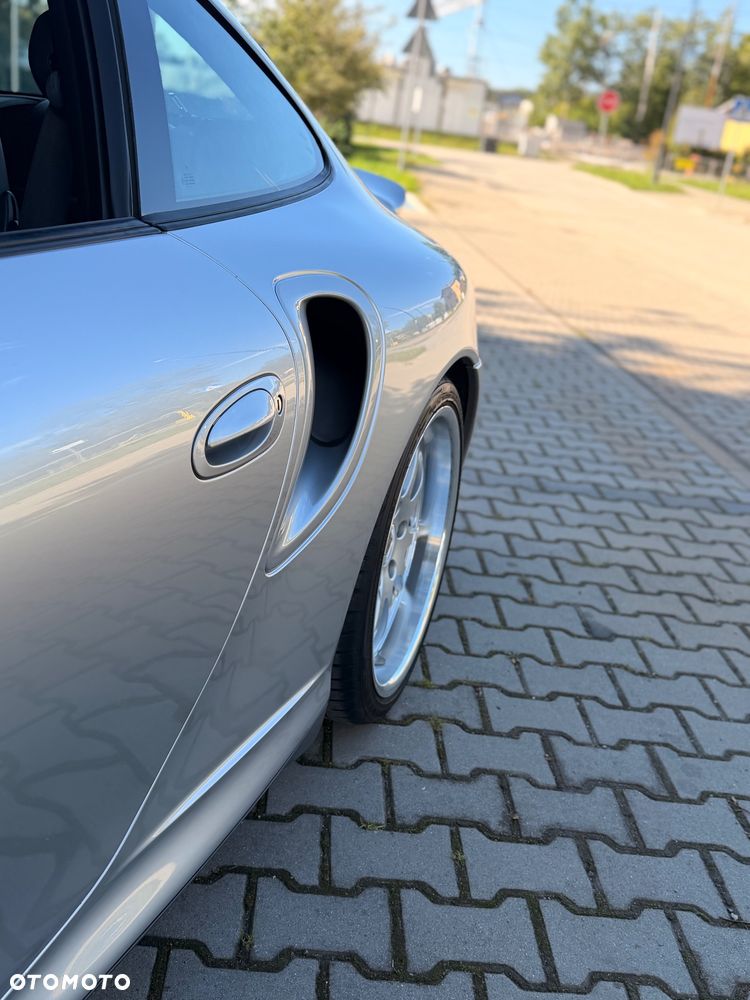Porsche 911 - 19