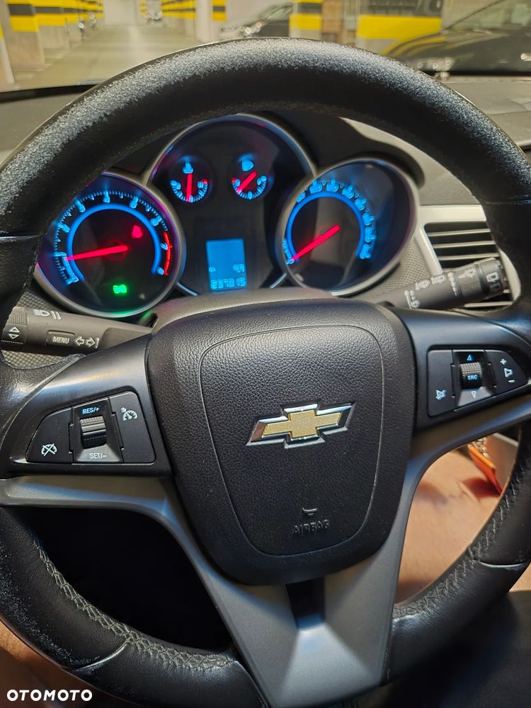 Chevrolet Cruze 1.8 LT - 38
