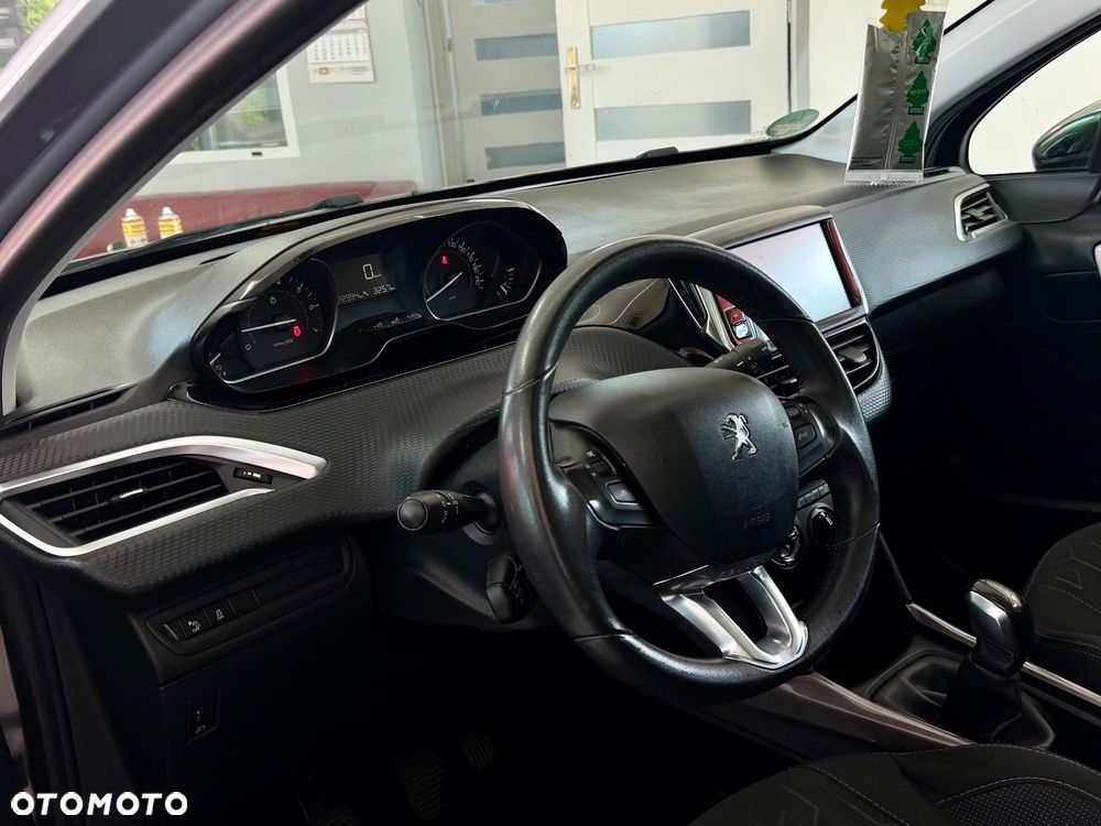 Peugeot 2008 PureTech 82 Style - 13