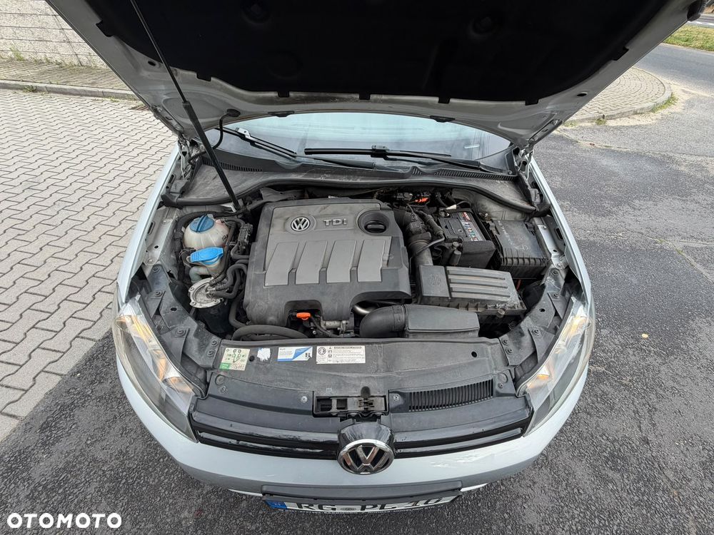 Volkswagen Golf 1.6 TDI DPF BlueMotion Technology Comfortline - 23