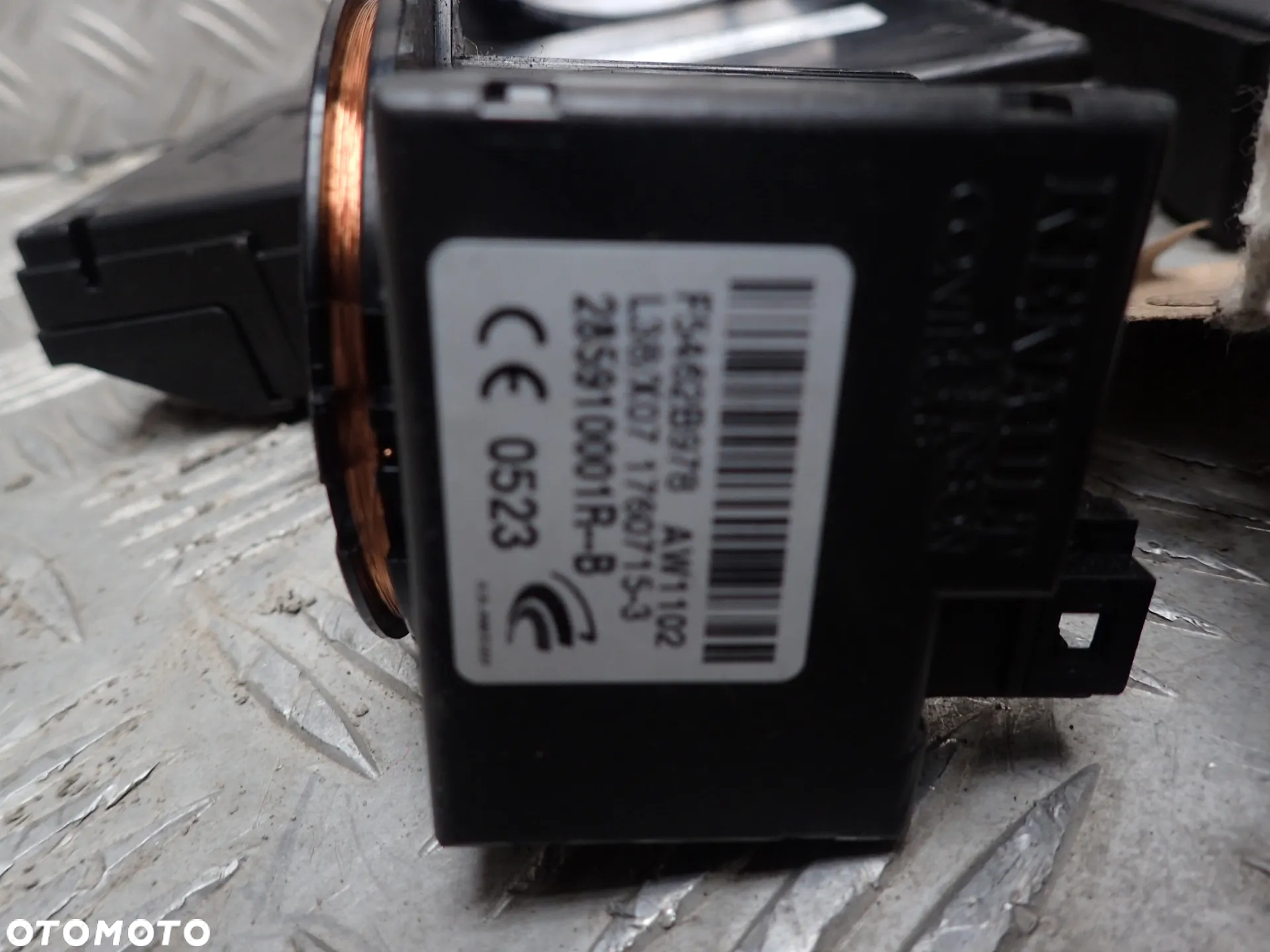 ZESTAW STARTOWY RENAULT TRAFIC III 285910001R 284B18533R 231A08052R 248109507R - 3