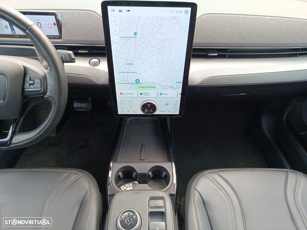 Ford Mustang Mach-E Standard - 11