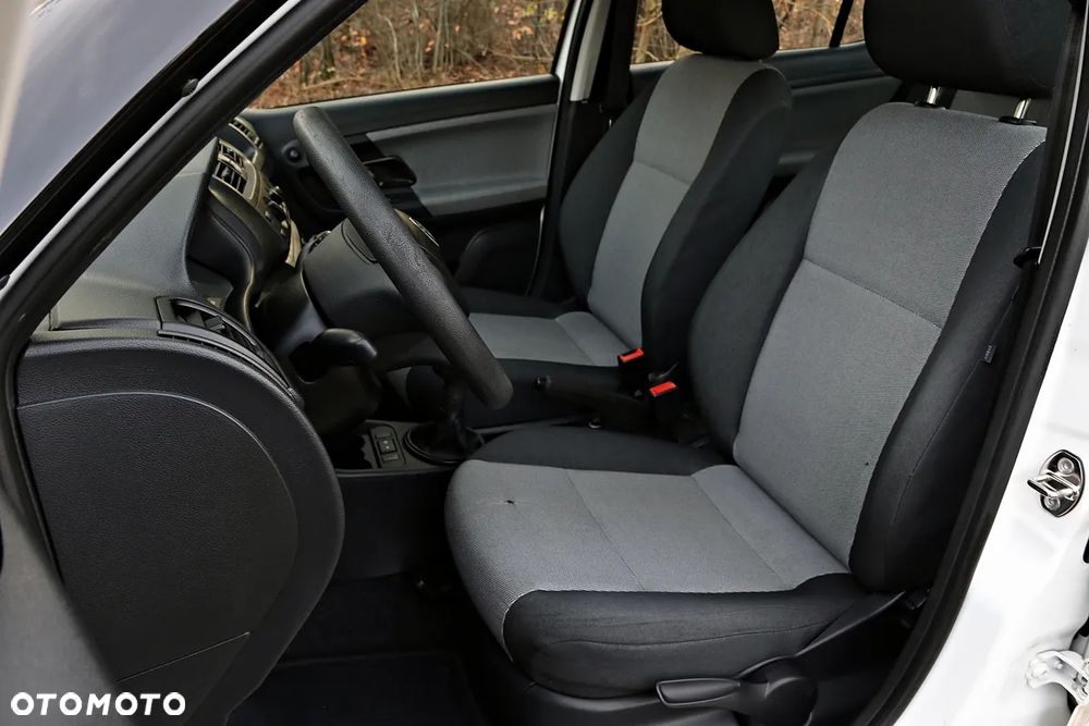 Skoda Fabia 1.2 TSI Active - 25