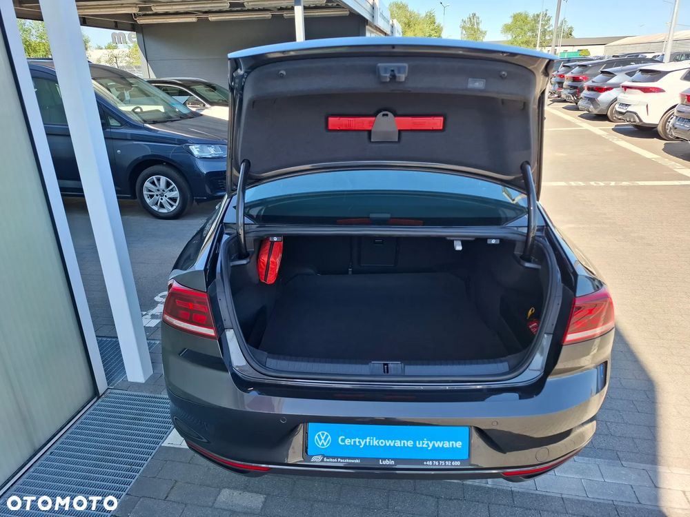 Volkswagen Passat 2.0 TDI EVO Business - 9