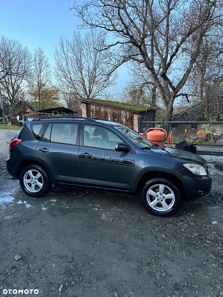 Toyota RAV4 2.2 D-4D 4x4 - 2