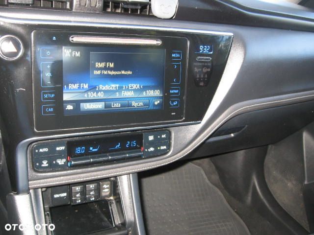 Toyota Corolla 1.6 Prestige - 27