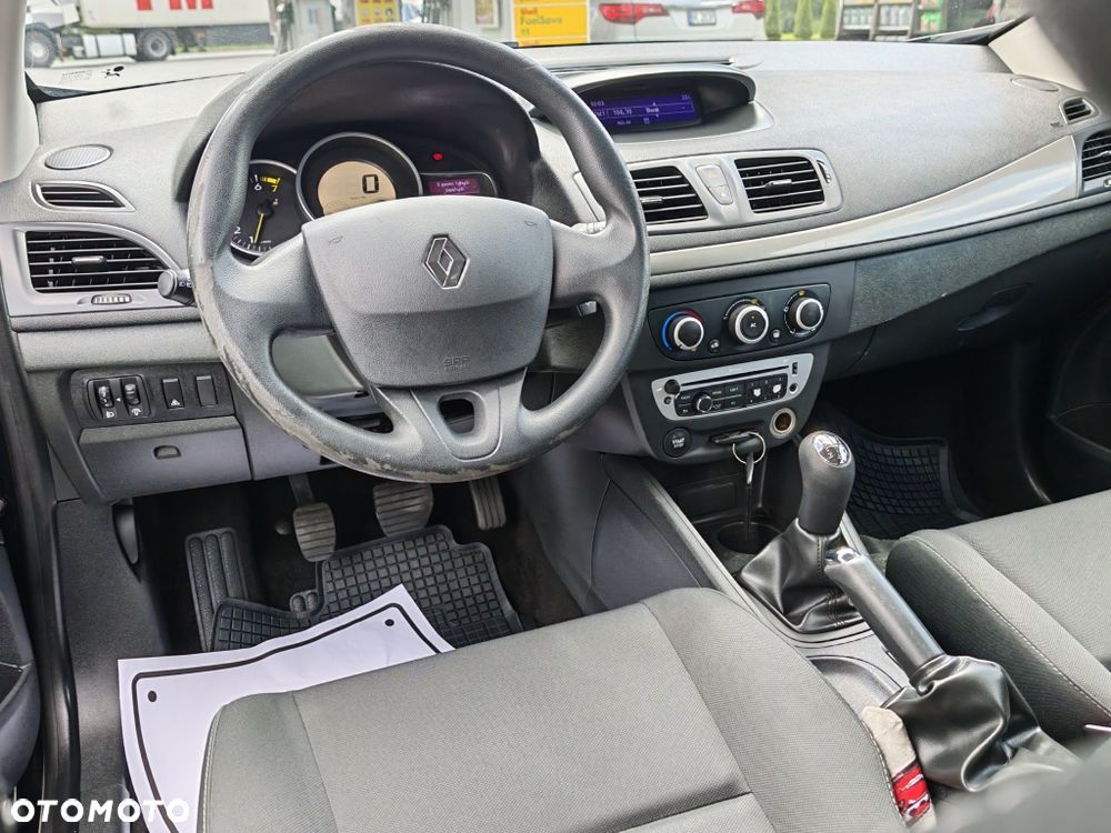 Renault Megane - 8