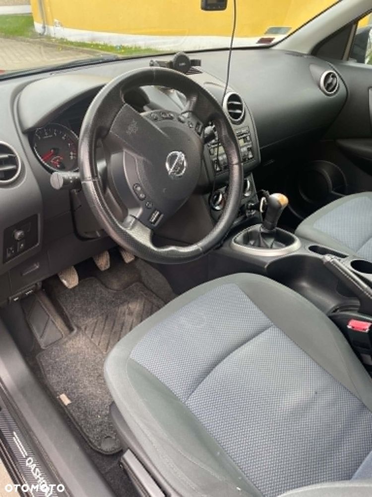 Nissan Qashqai 1.6 visia - 14