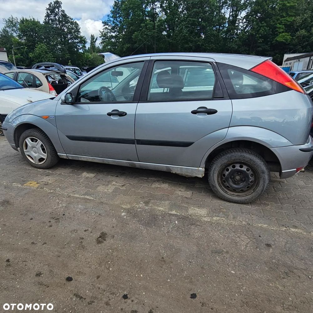 Ford Focus (2004r) 1,6 B 74 KW / 100 KM pojazd na części - 1