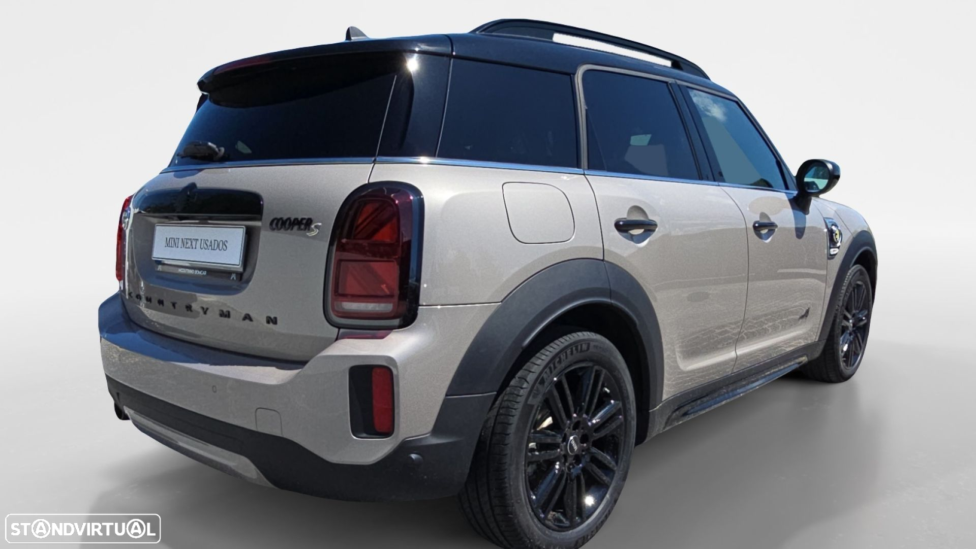 MINI Countryman Cooper SE Premium Classic Auto - 2