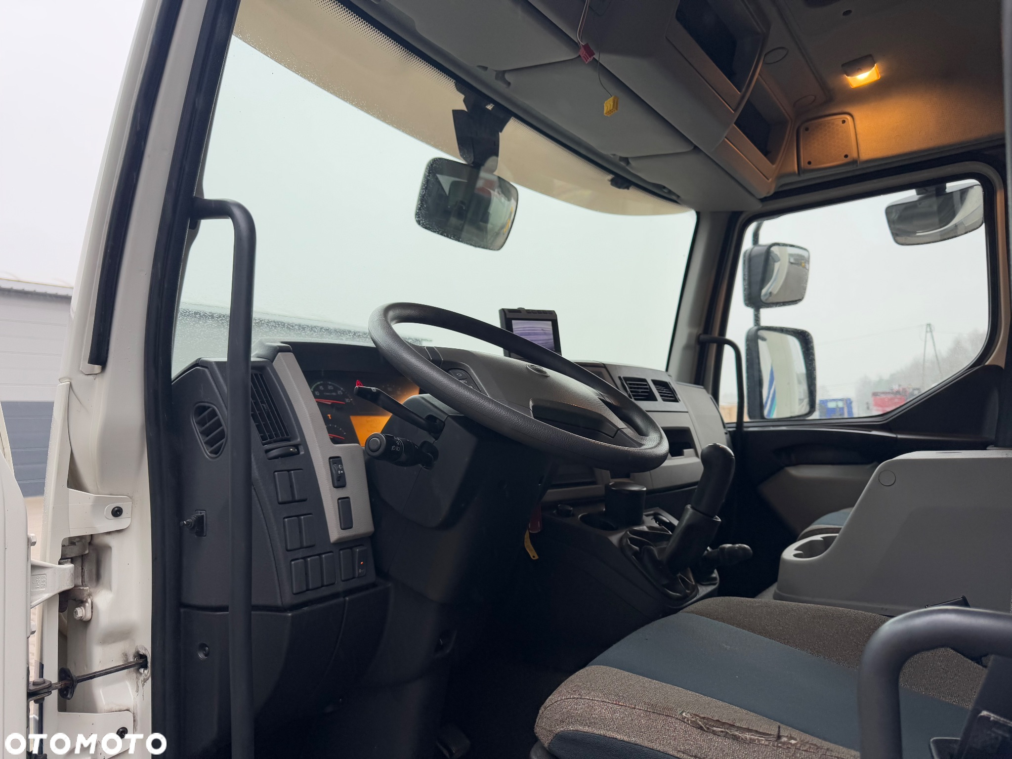 Volvo FL - 7
