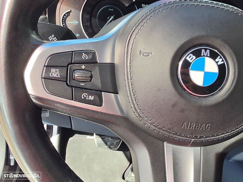 BMW 530 e iPerformance Pack M - 19