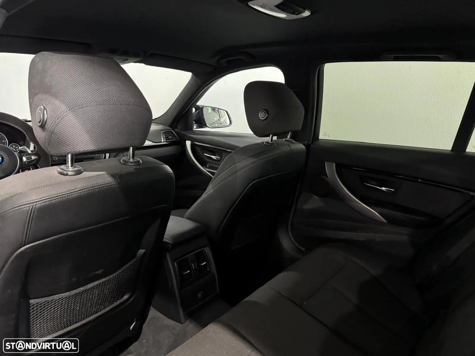 BMW 320 d xDrive Pack M Auto - 12