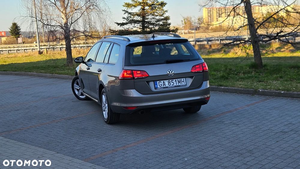 Volkswagen Golf 1.6 TDI BlueMotion Comfortline - 15